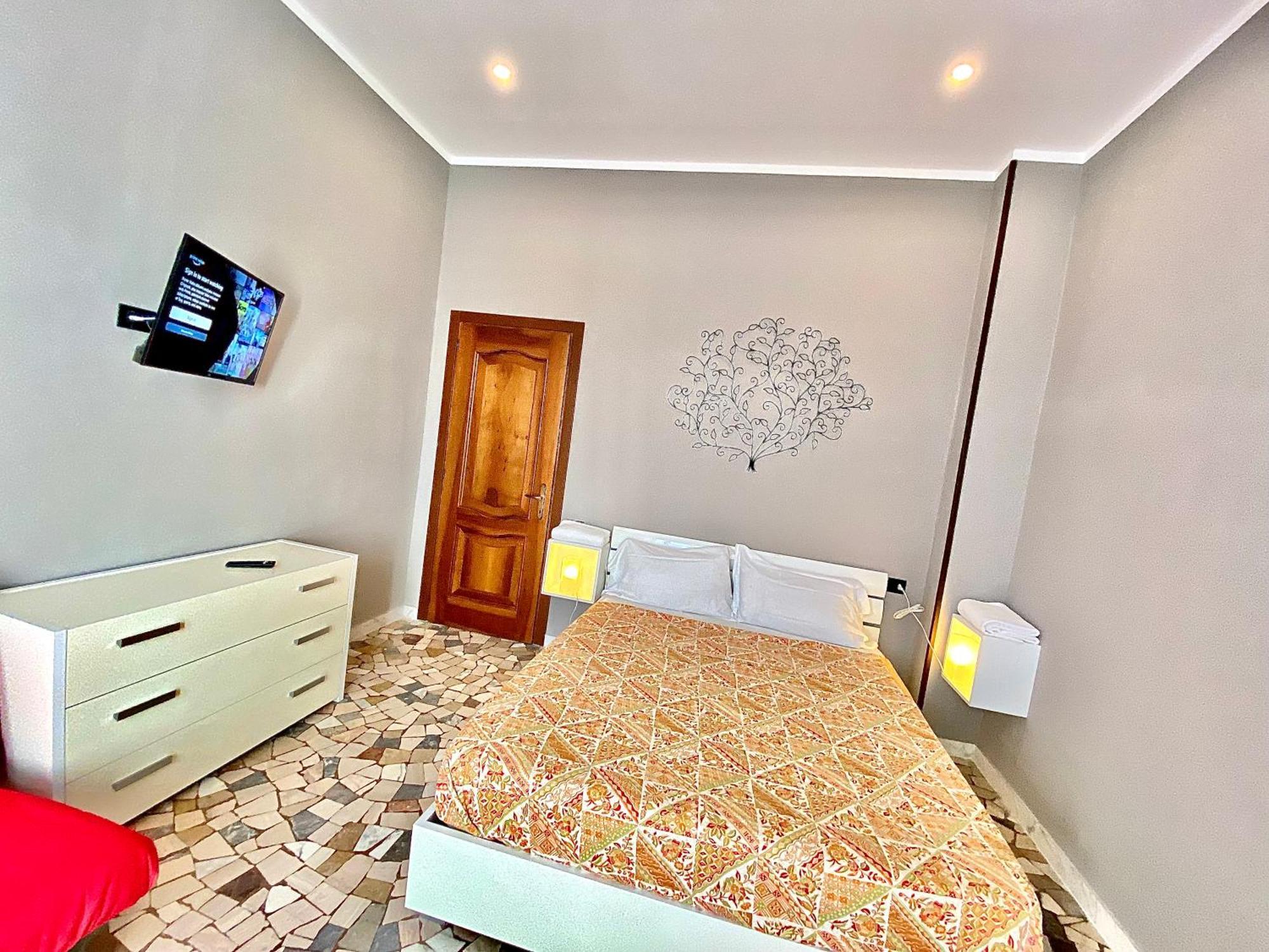 Apt Donati Home, Modernita E Comfort Con Parcheggio Gratuito Privato E Spazio Esterno Privato Cassano dʼAdda Exterior foto