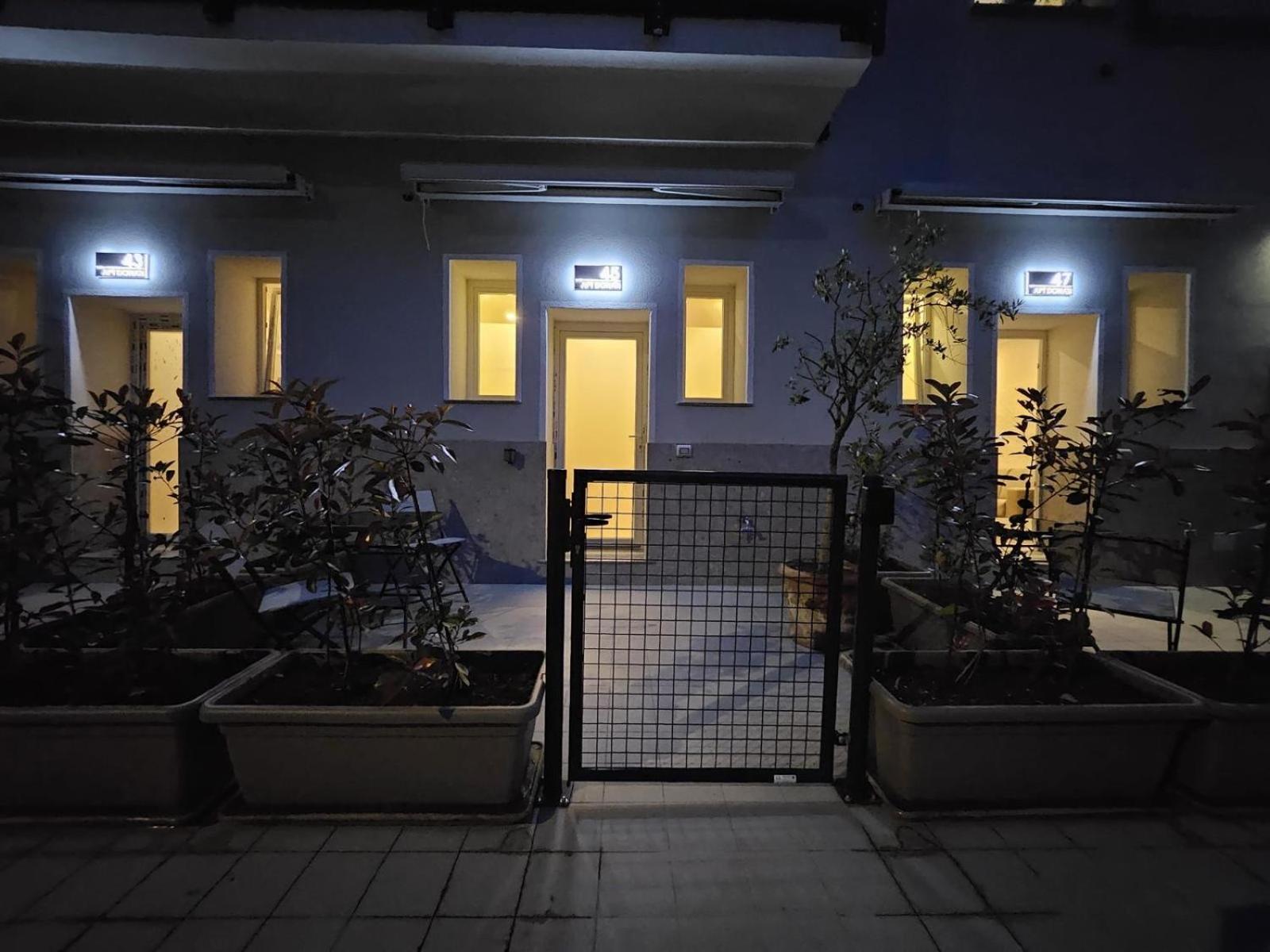 Apt Donati Home, Modernita E Comfort Con Parcheggio Gratuito Privato E Spazio Esterno Privato Cassano dʼAdda Habitación foto